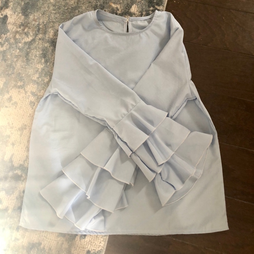 Powder blue blouse - Picture 2 of 2